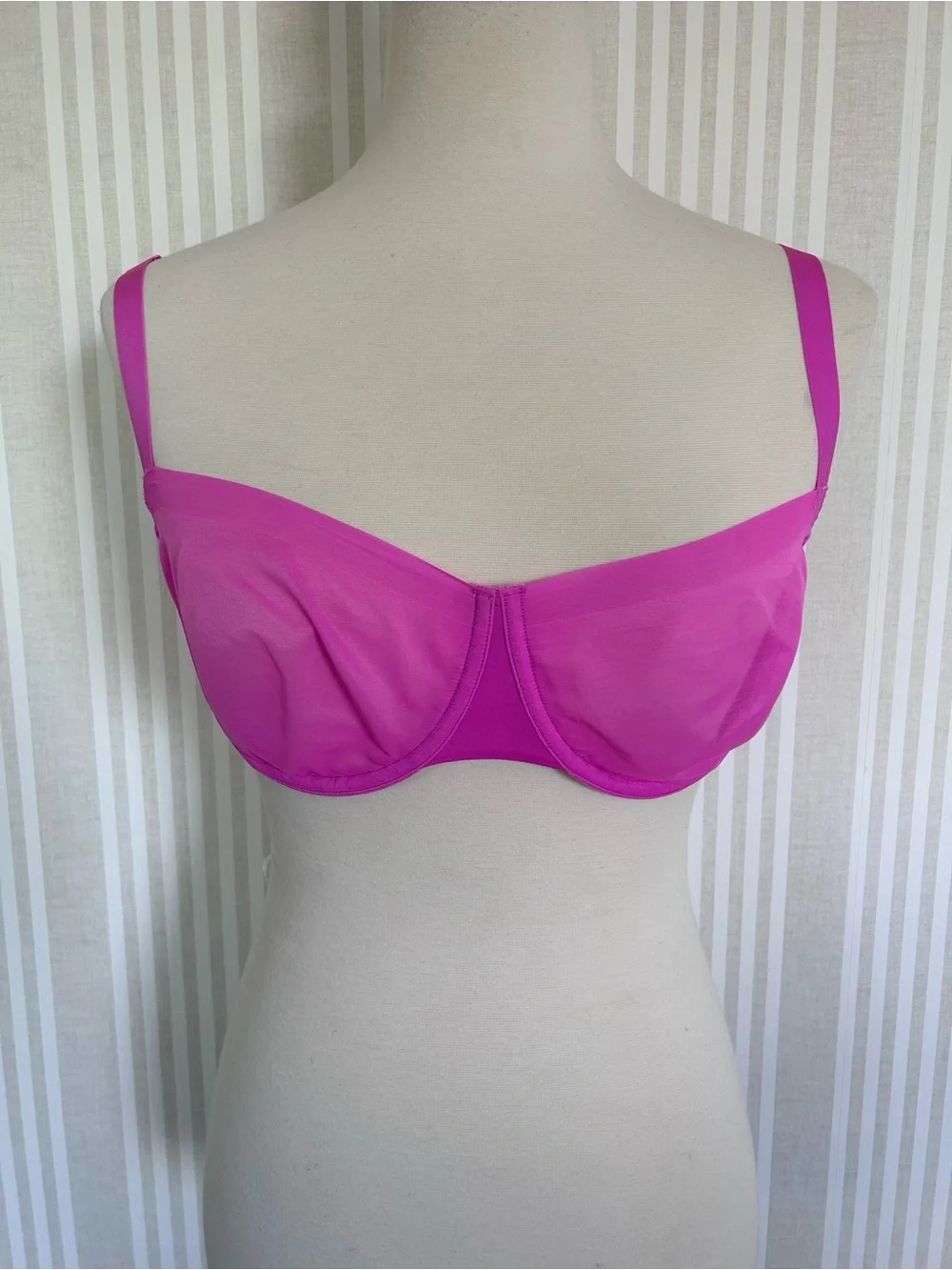 Skims Unlined Balconette Bra 34D NEW Pink $68 Retail